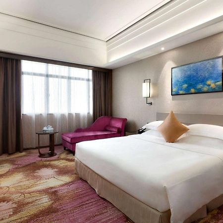 Ramada Foshan Hotel Eksteriør bilde