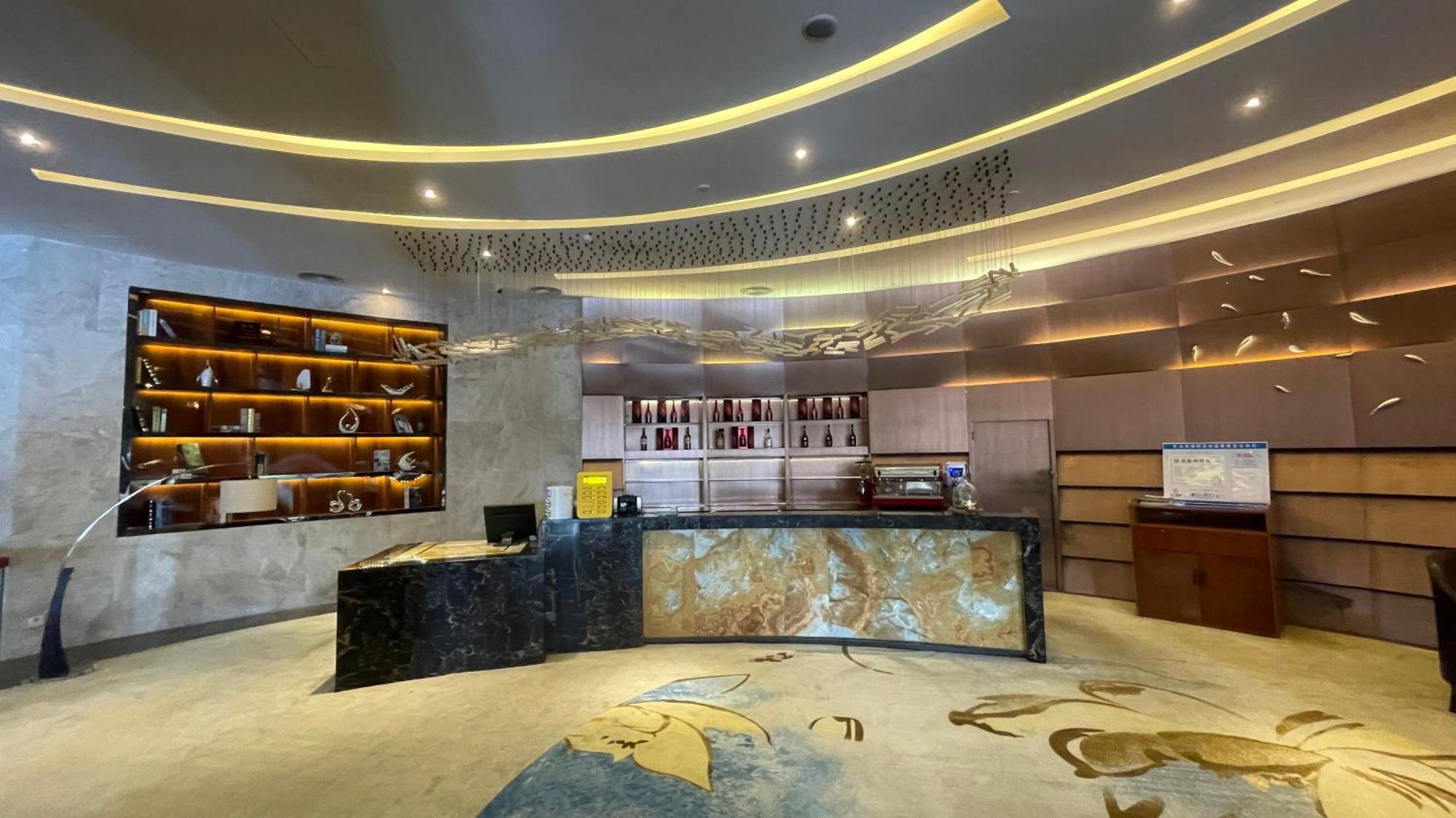 Ramada Foshan Hotel Eksteriør bilde