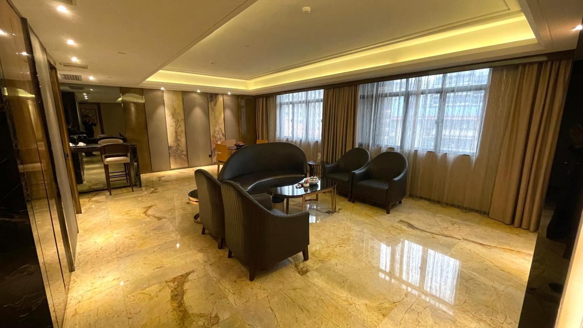 Ramada Foshan Hotel Eksteriør bilde