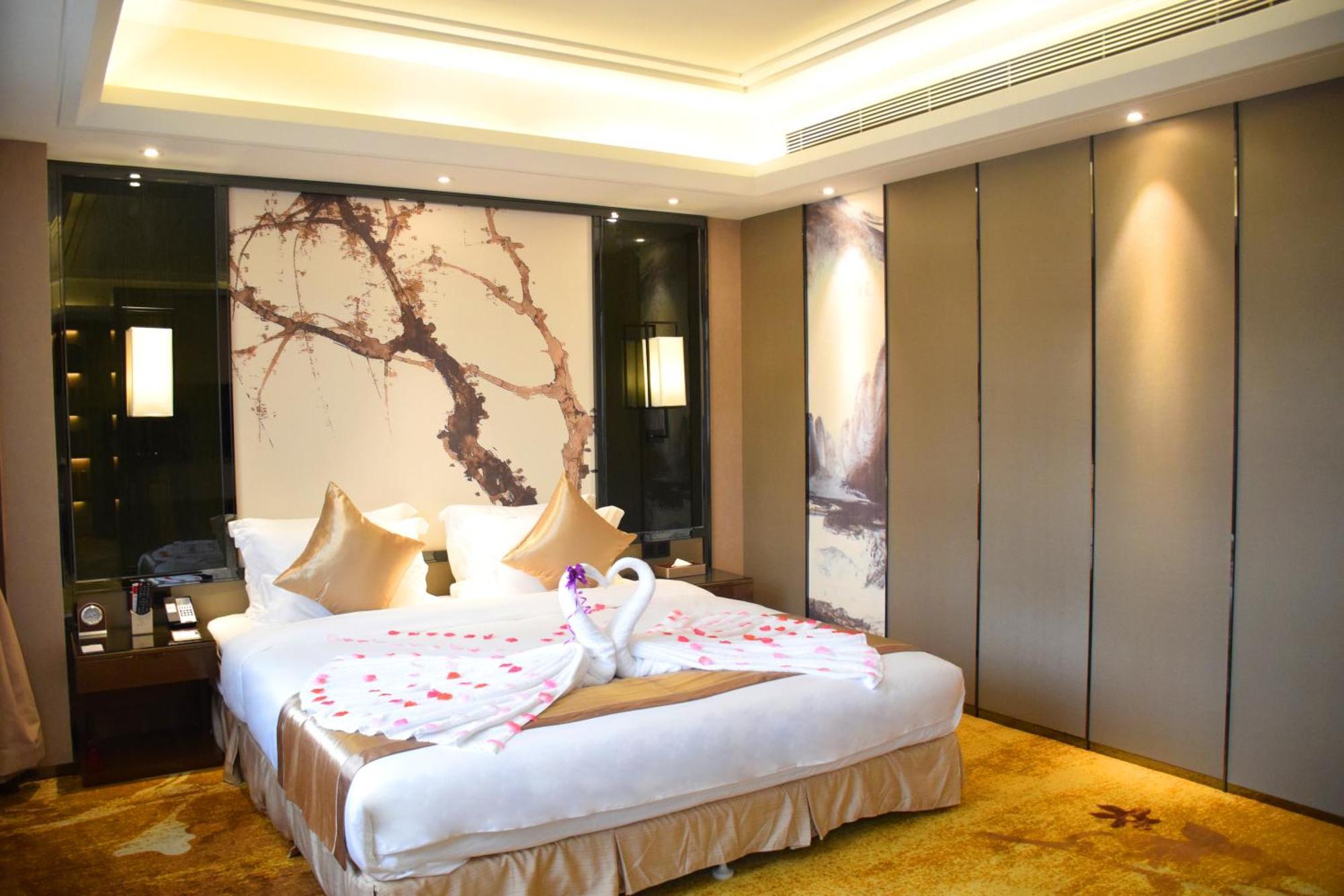 Ramada Foshan Hotel Eksteriør bilde