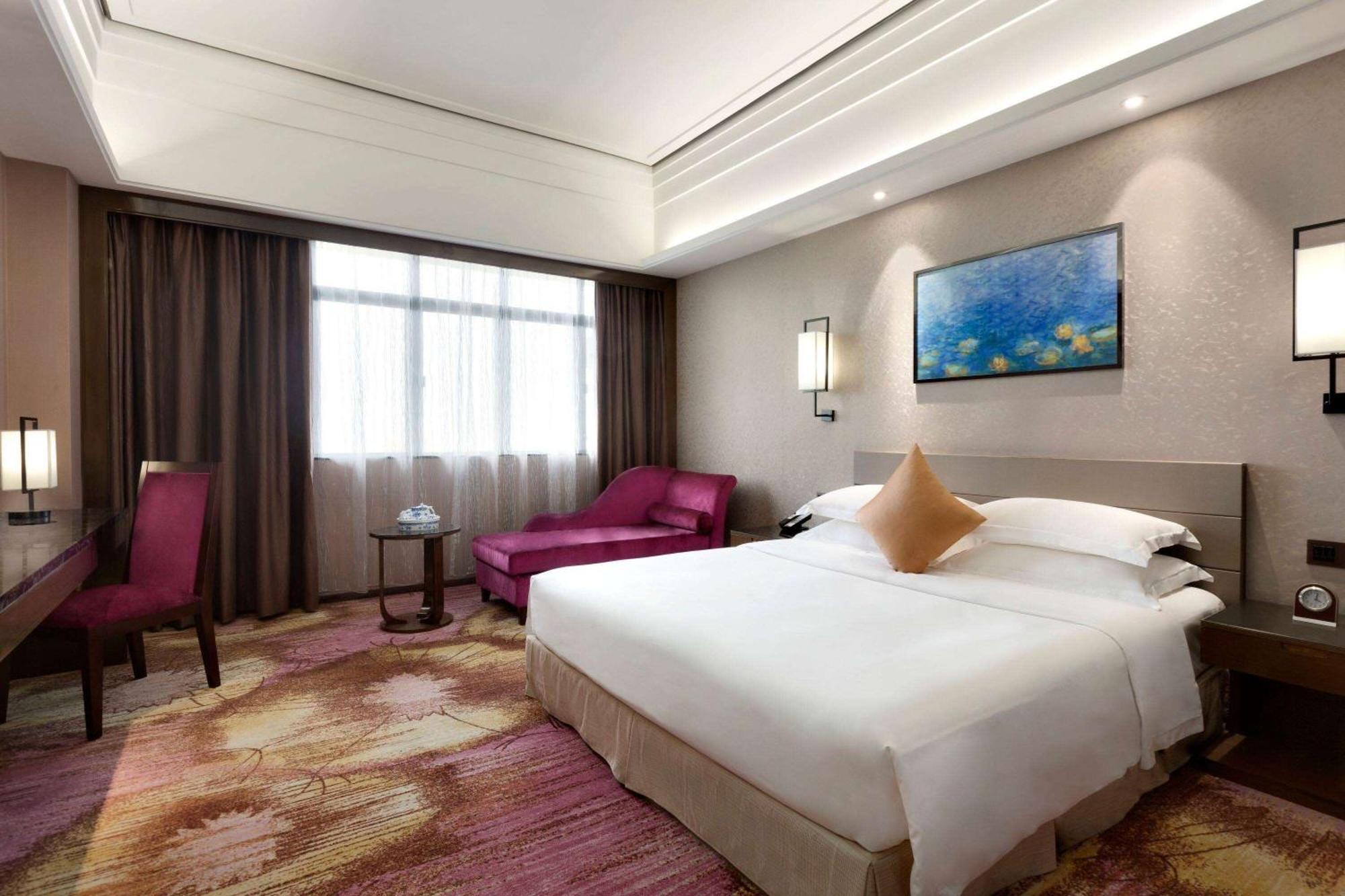 Ramada Foshan Hotel Eksteriør bilde