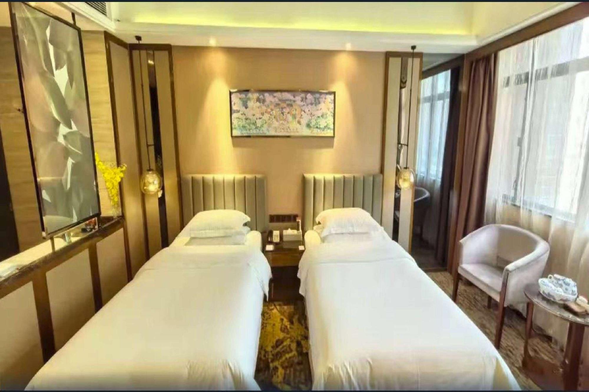 Ramada Foshan Hotel Eksteriør bilde