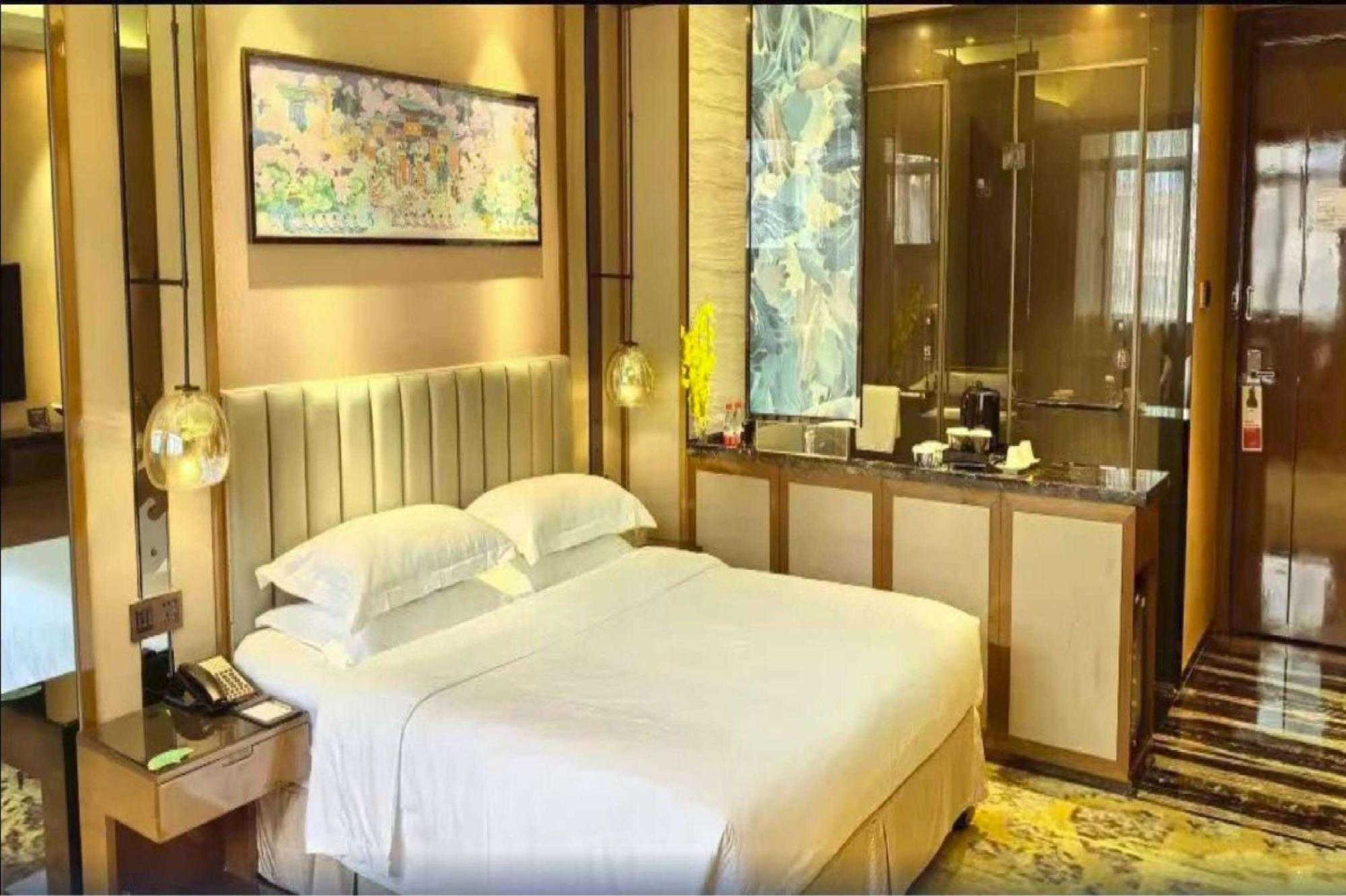 Ramada Foshan Hotel Eksteriør bilde