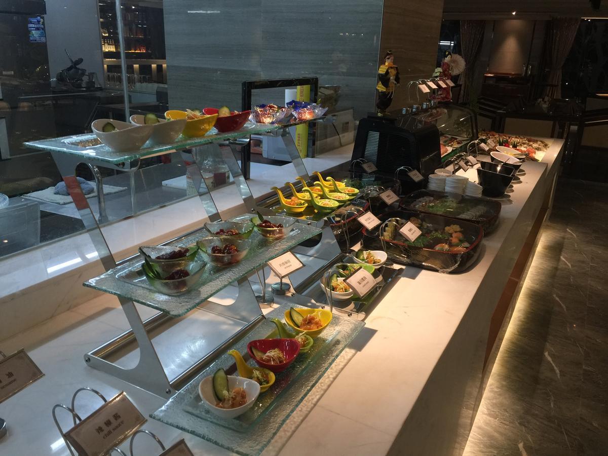 Ramada Foshan Hotel Eksteriør bilde