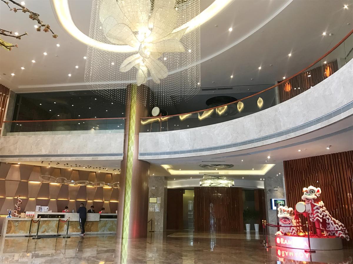 Ramada Foshan Hotel Eksteriør bilde