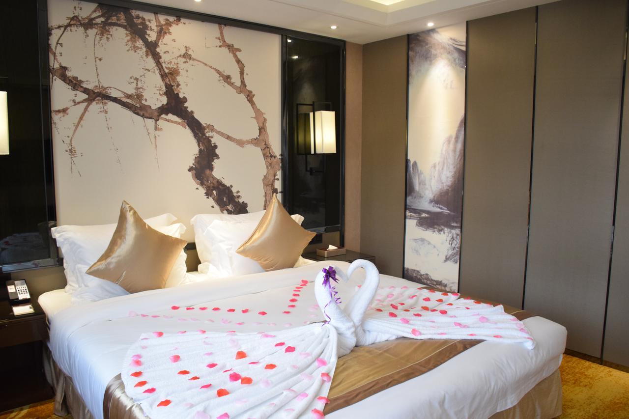 Ramada Foshan Hotel Eksteriør bilde